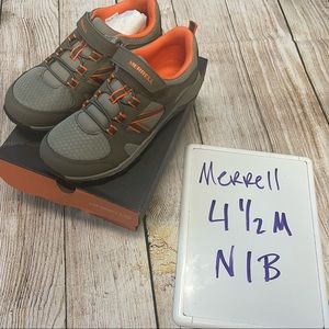 Merrell Boys Low Outback Shoes — New in Box!
